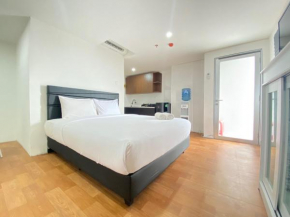 Spacious Studio Room at Apartment Grand Asia Afrika Residence By Travelio